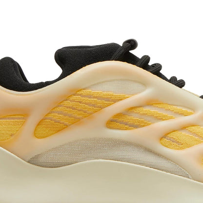 Yeezy 700 V3 'Mono Safflower' (2022)
