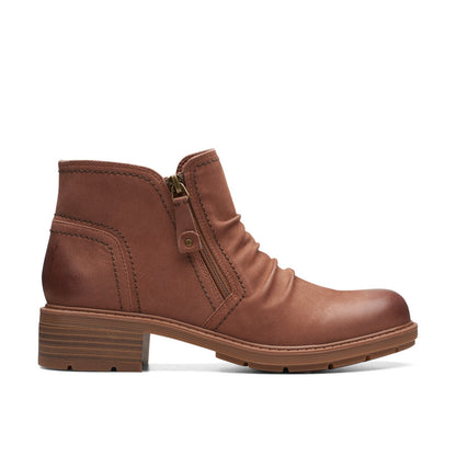 Clarks Hearth Dove 26174239 Womens Brown Nubuck Zipper Ankle & Booties Boots