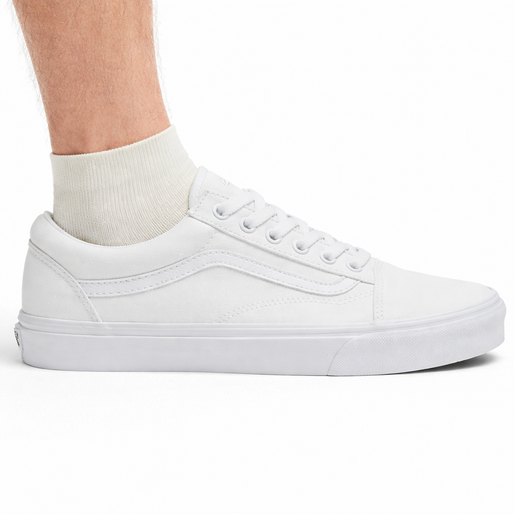 Vans Men's Triple White Old Skool Sneakers, VN000D3HW00