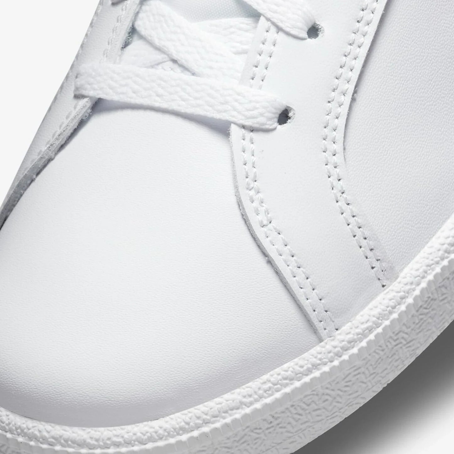Nike Court Royale 'White Black'