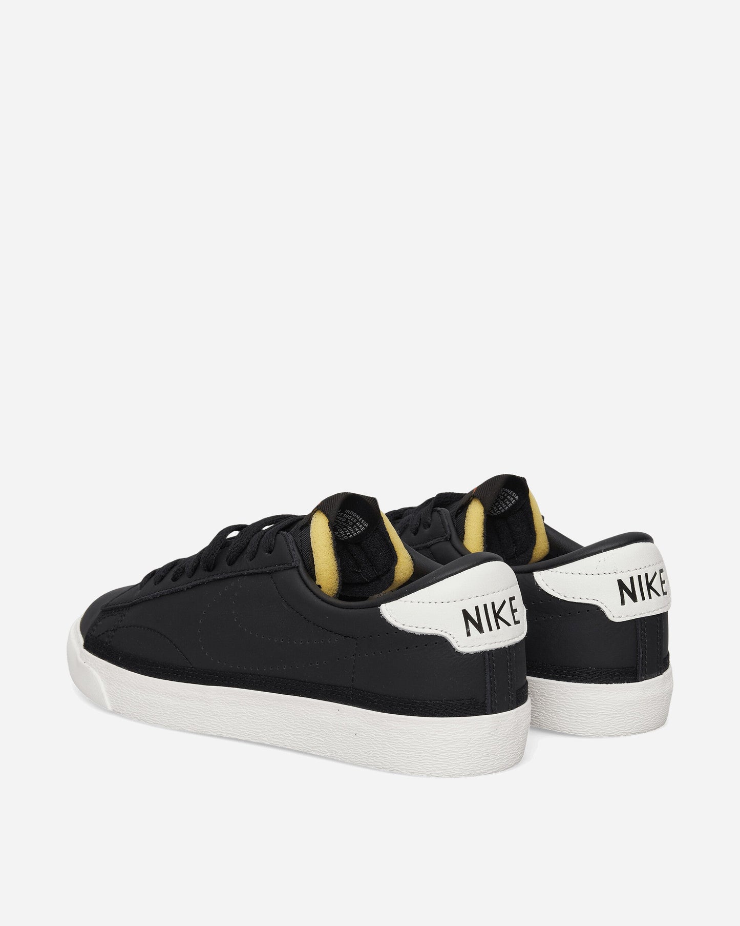 Tennis Classic Sneakers Black / Sail / Team Orange