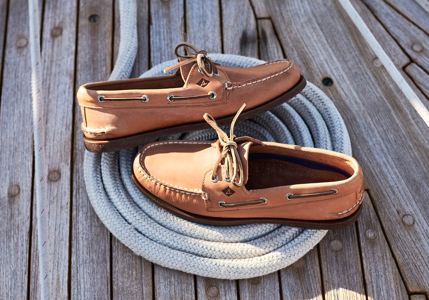 Sperry Mens A/0 2 Eye Leather Lace Up Comfortable Wide Fit Boat Shoes