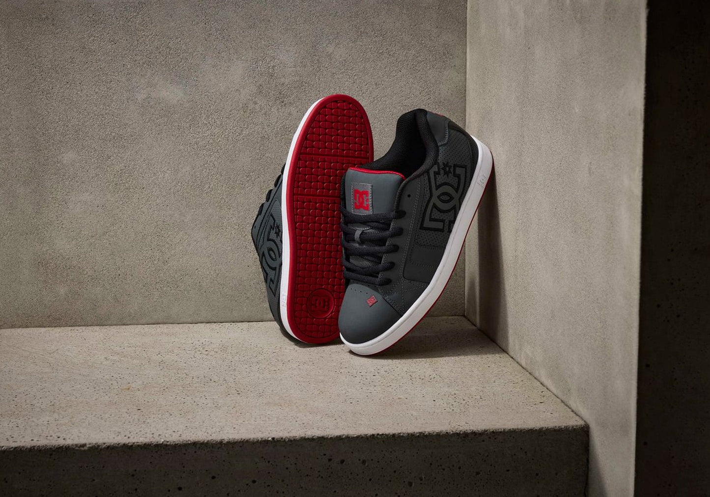 DC Shoes Mens Comfortable Leather Net Shoes Grey Black Red